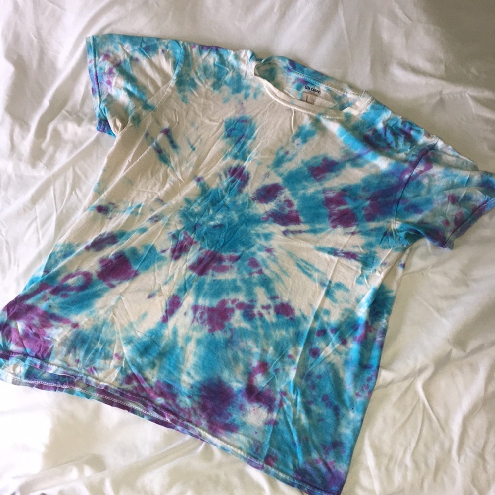 🌟Hand-dyed tie-dye shirt, Blue and Purple size Medium